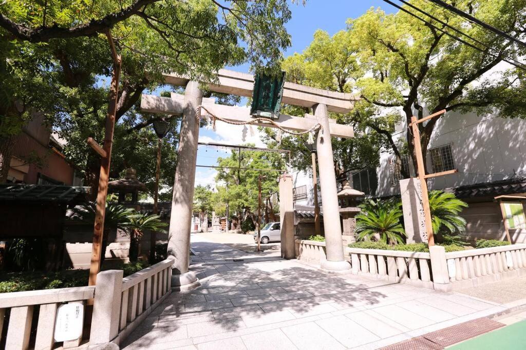 Апартаменты Sanacion Motomachi 7 なんばで150平米の広々空間 最大14名 Netflix見れます Осака Экстерьер фото